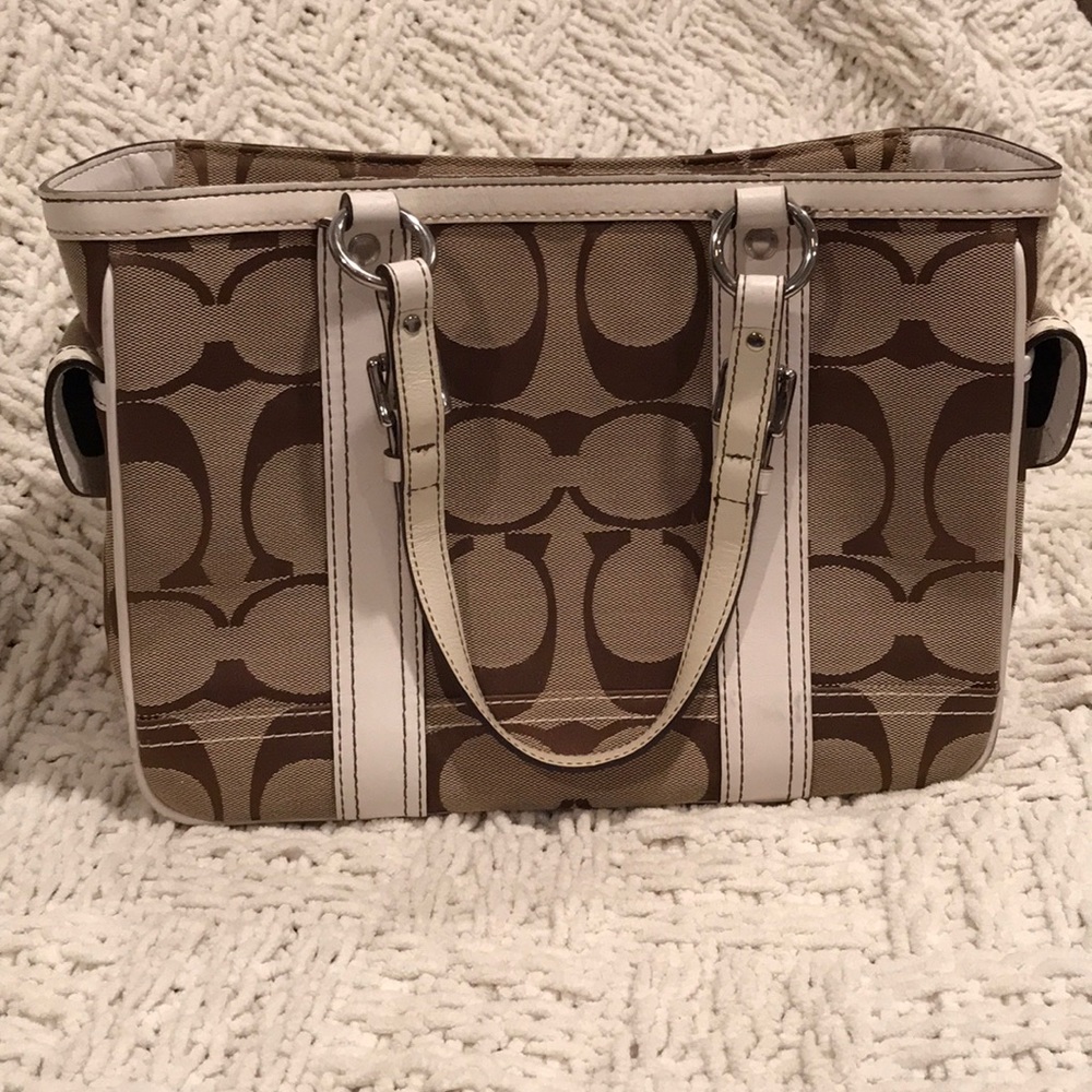 Authentic COACH signature C handbag tote - Picture 4 of 8